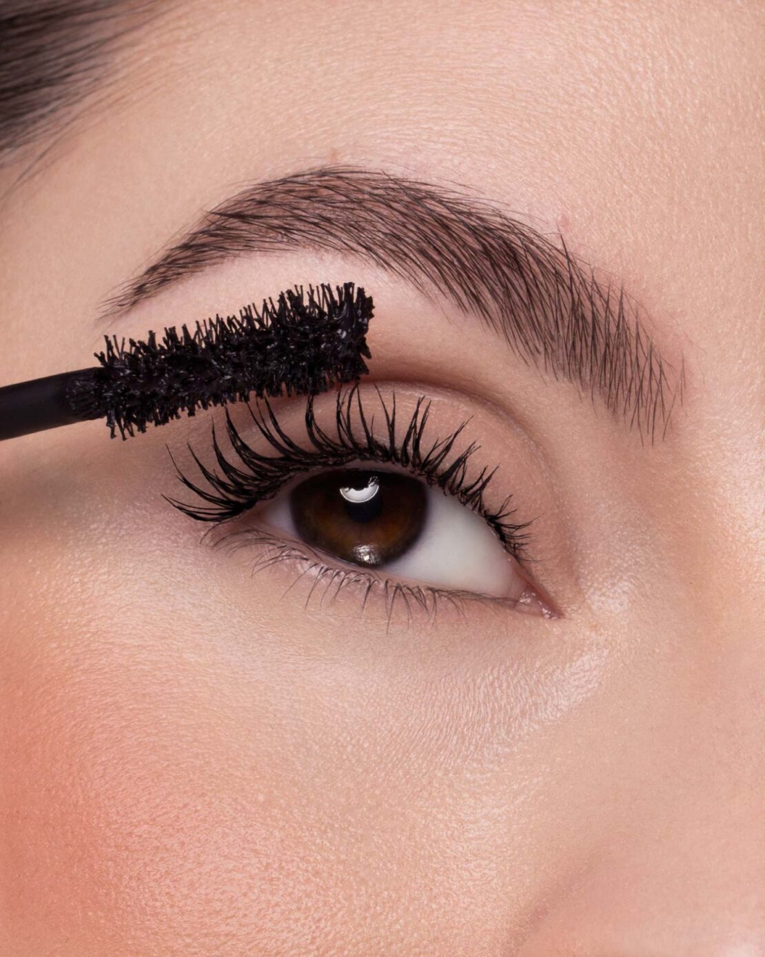 Astra MakeUp #INSTAVOLUME - Mascara Ultra Volumizzante - immagine 2